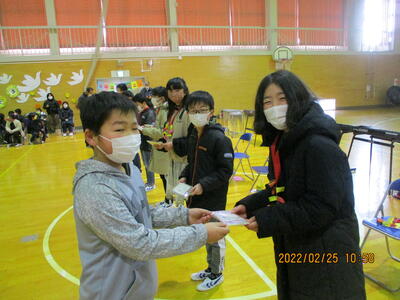 ４年生からプレゼント