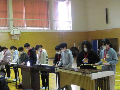 ６年生からのお礼の合奏